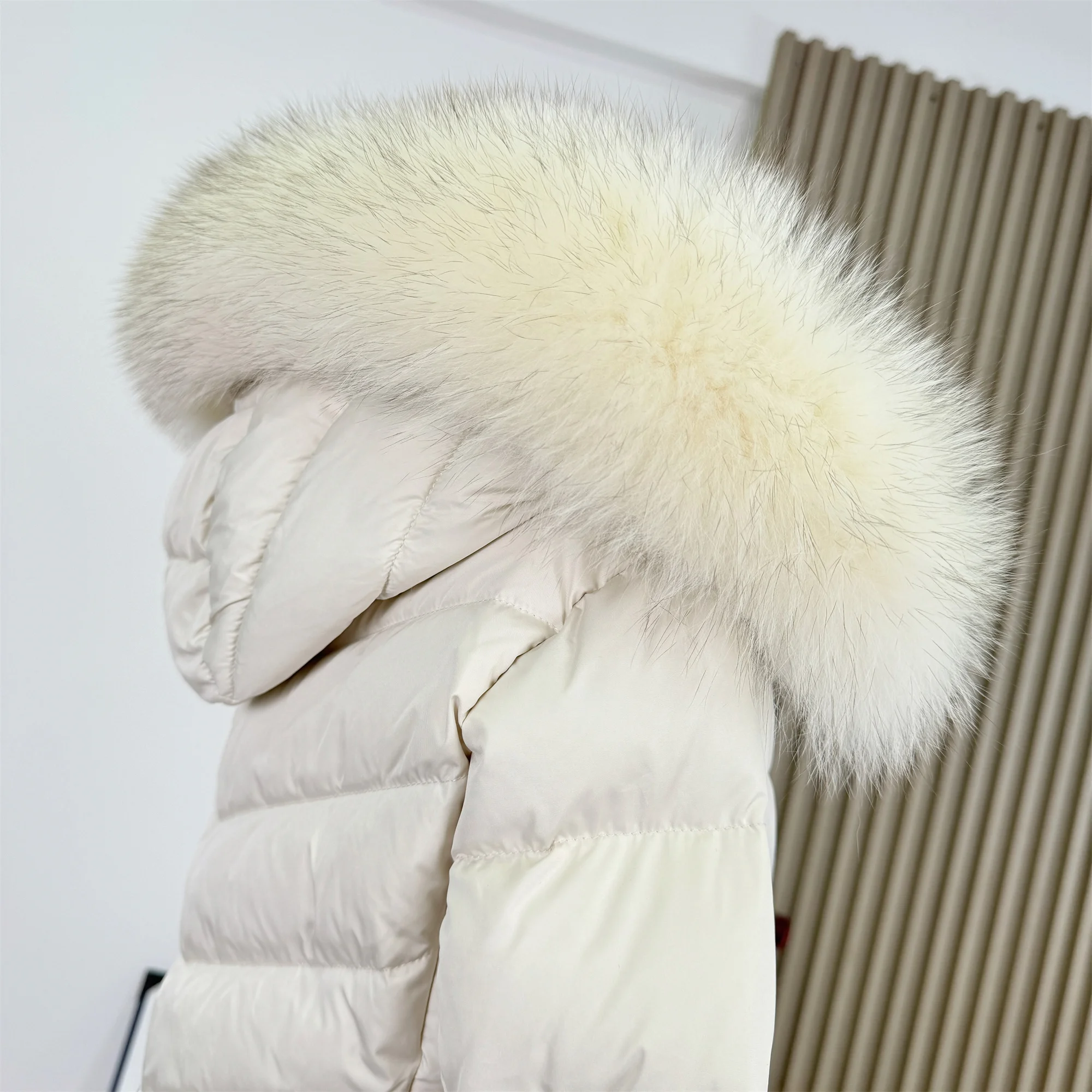レディース秋冬フェイクファー付きフード付きスリムホワイトダックダウンコートレディース厚手暖かいジップアップ長袖ダウンアウタートップ