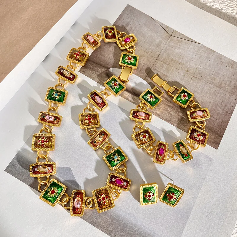 French Vintage Style Colored Pattern Collarbone Chain Geometric Luxury Necklace Earrings