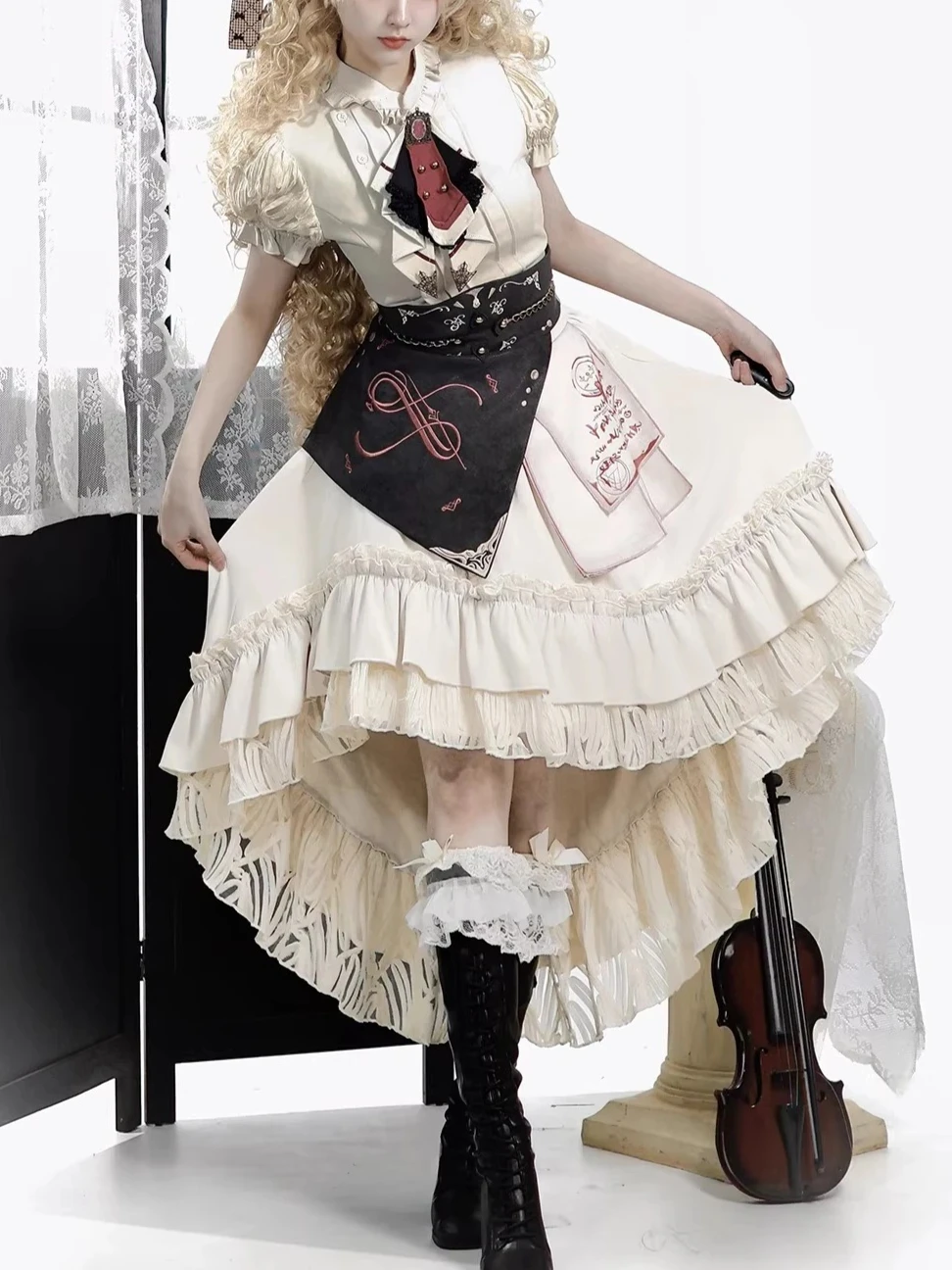

Detective Style Lolita Outfit Women White Black High Low Ruffle Dress with Apron Vintage Cosplay Party Costume Sweet Goth Dress
