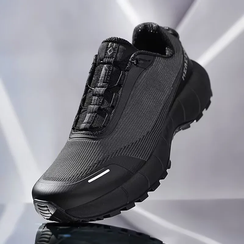 

2026 New Arriva Waterproof And Oil Resistant Men's Golf Shoes Shock Absorption And Anti Slip Couple Golf Shoes