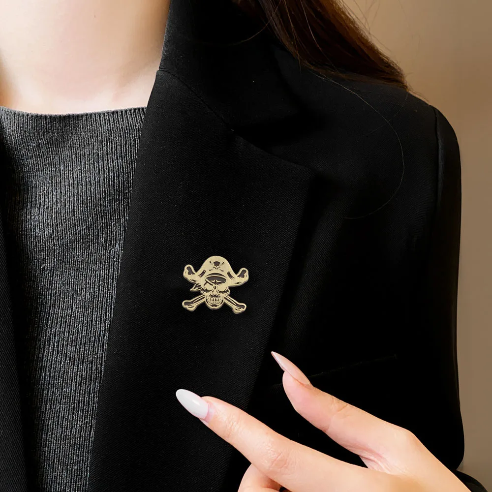 Vintage Piraten-Schädel-Kreuzknochen-Brosche im Gothic-Punk-Stil, Emaille-Pin für Männer und Frauen, Halloween-Party-Schmuckzubehör – Detail 6