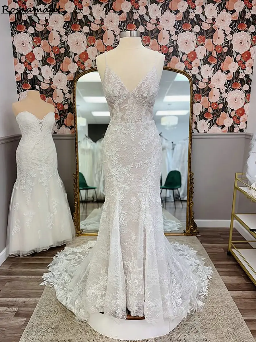 

2025 Spaghetti Straps Open Back Mermaid Wedding Dresses Sleeveless Appliques Lace Country Bridal Gowns