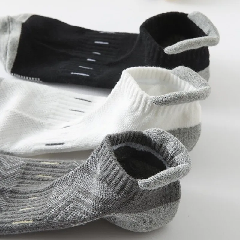 

1/3 пары тонких носков для мужчин, устойчивых к запаху, дышащих, с противоскользящей и износостойкой подошвой, с прошивкой