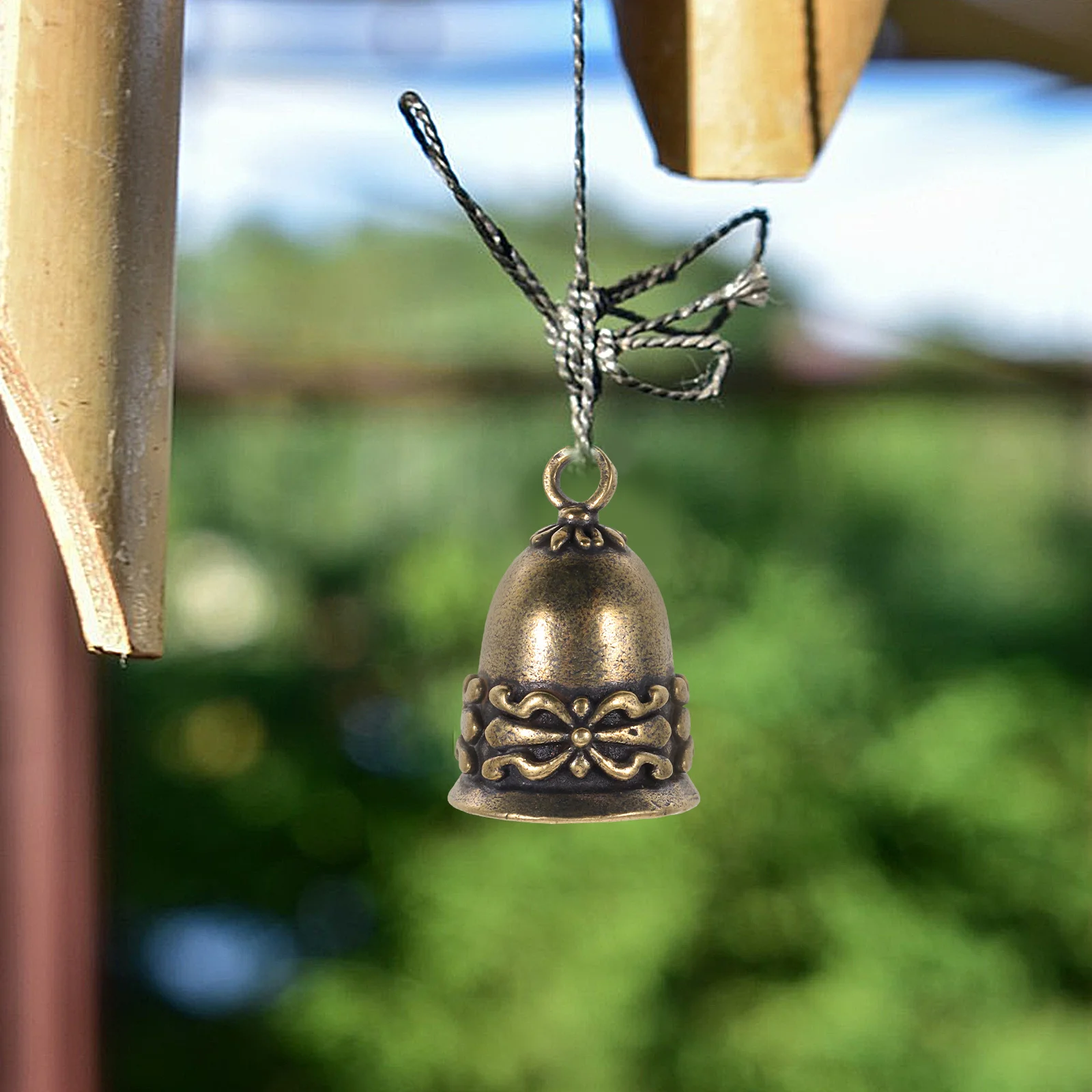 

10Pcs Vintage Brass Bells for DIY Wind Chimes Rustic Hanging Decorations Craft Bell Pendants Home Interior Ornament