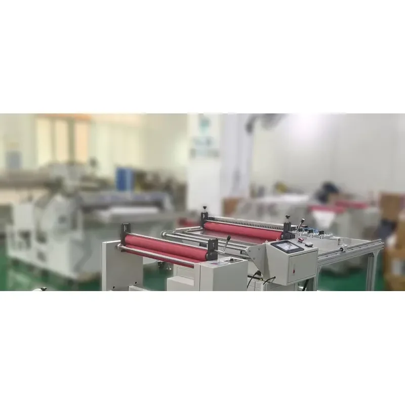 Huazhixin Automatic Non-woven Fabric Cutting Machine with Robotic Pull-Clamp Feeding Cutter for Packaging & Electronics