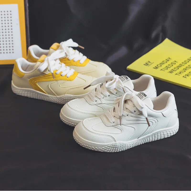 

2026 New Vintage Women's White Casual Sneakers Non-Slip Soft Sole Flat Fashion Walking Shoes All-Match Daily Outdoor Footwear