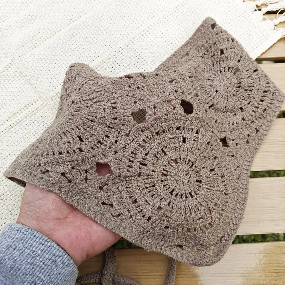 

Вязаная треугольная повязка на голову в ретро-стиле, женский платок-бандана в пасторальном стиле, шарф для волос с цветочным узором, вязаный крючком платок-бандана