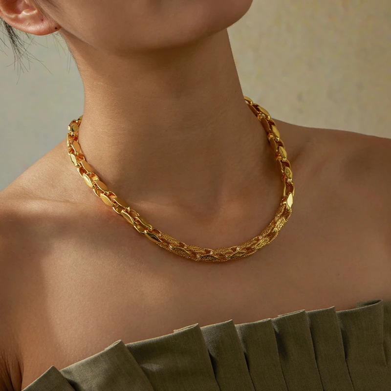 Varole Hollow Design Necklace For Women Gold Color Necklaces Fashion Brass Jewelry Bijoux Femme Party