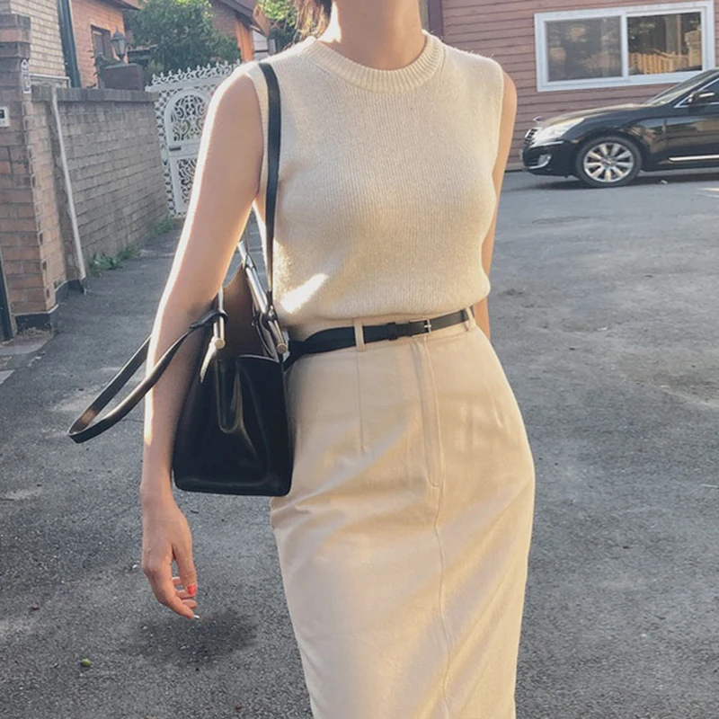 

Chic Gentle round Ne Loose Svel Knitted Top with High Waist Midi Length Bodycon Split f Skirt Faion Set for Youn...