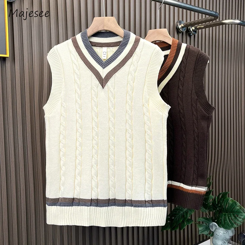 V-neck Sweater Vest Men Vintage Cozy Sleeveless Panelled Knitwear Casual Preppy Fashion All-match Inner Soft Teens British Style