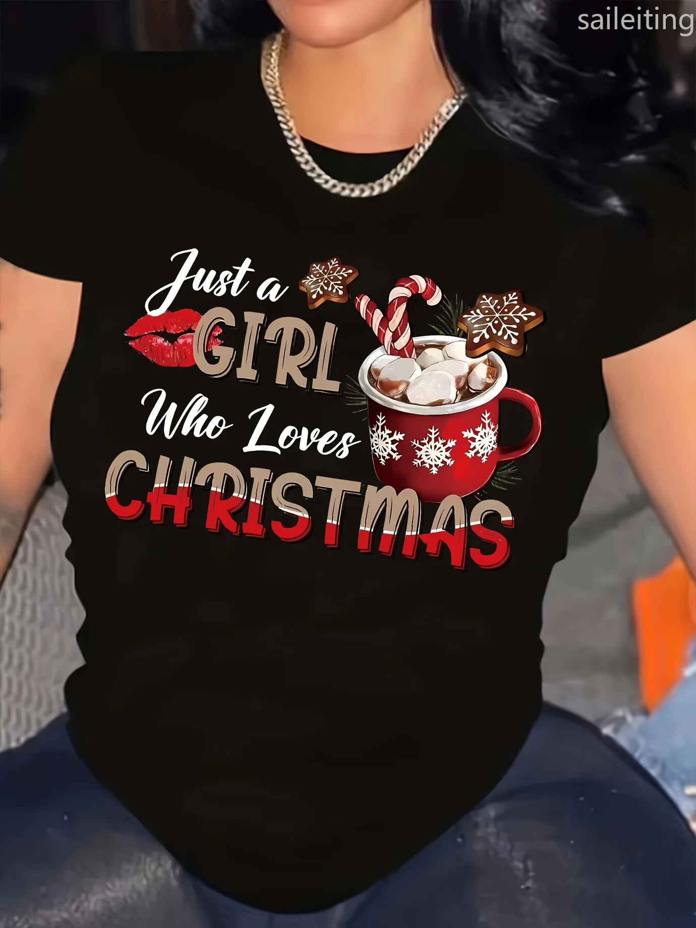 تي شيرت عيد الميلاد الاحتفالي - تي شيرت نسائي مقاس كبير Just A Who Loves ChristmasGraphic - أكمام برقبة دائرية حمراء مع ندفة الثلج #1