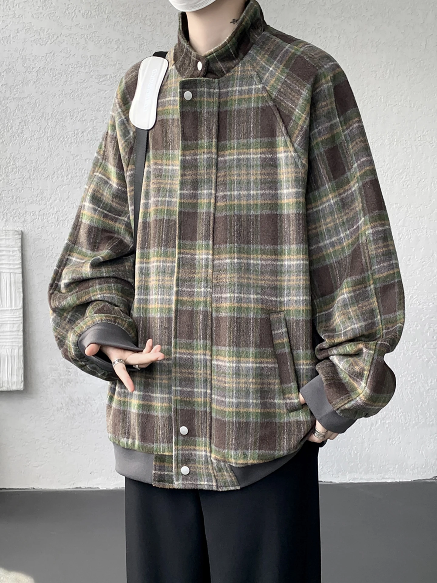 

Мужской осенний трендовый кардиган в стиле ретро с воротником-стойкой, в клетку, из плотной ткани, свободного кроя, повседневный, в стиле lazy style