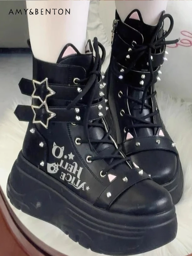 

Subculture Y2K, туфли на толстой подошве с мультяшным принтом, туфли с высоким берцем, женские короткие сапоги из искусственной кожи в готическом стиле в стиле панк с заклепками в стиле Лолиты для девочек