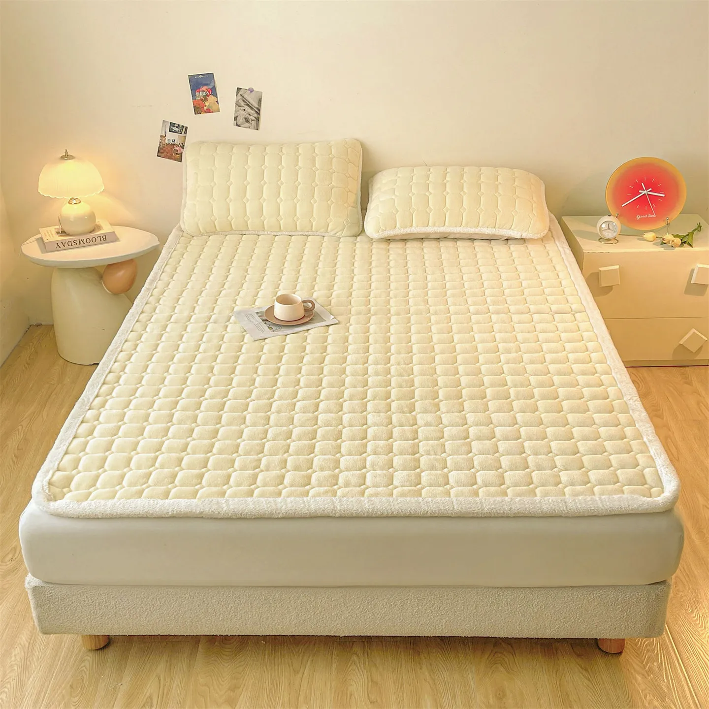 Thickened Warm Milk Fleece Autumn Winter Bed Pad Warmth  Fluffy Cozy Queen Bed Sheet Anti-slip Antistatic King Mattress Toppers
