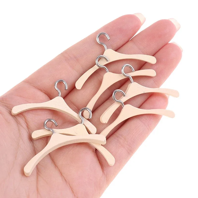 

5Pcs 1:12 Dollhouse Miniture Coat Hanger Simulation Decoration Dolls Accessories Kids Pretend Play Toys
