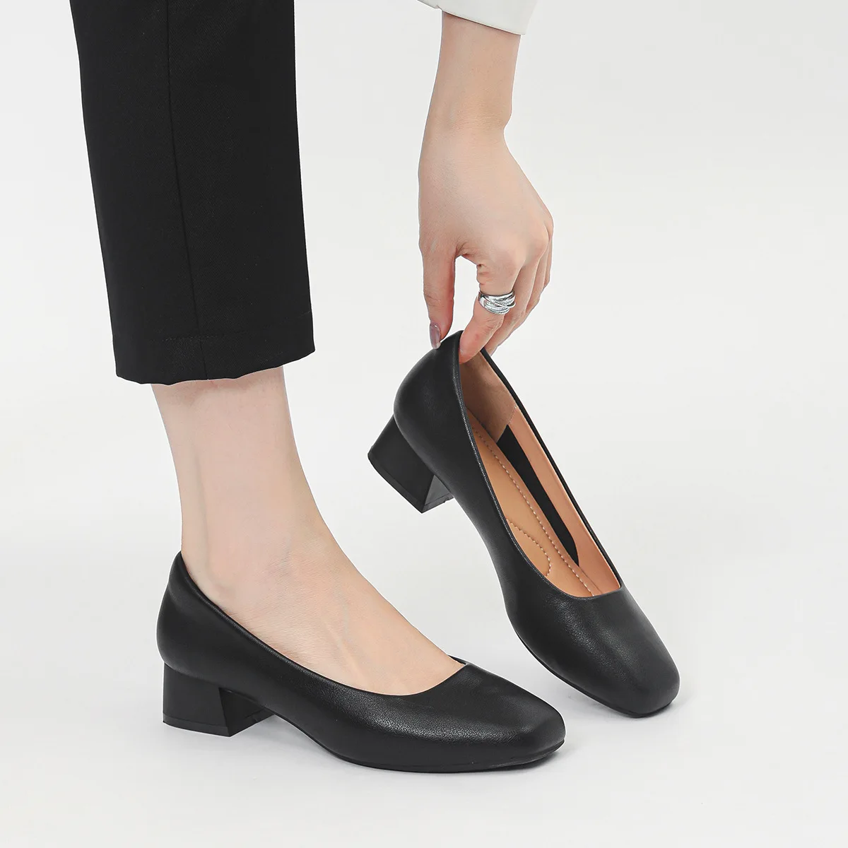 

2025 женские классические черные туфли на каблуке из искусственной кожи, Zapatillas Mujer, женская модная удобная европейская стильная офисная обувь, женские туфли-лодочки