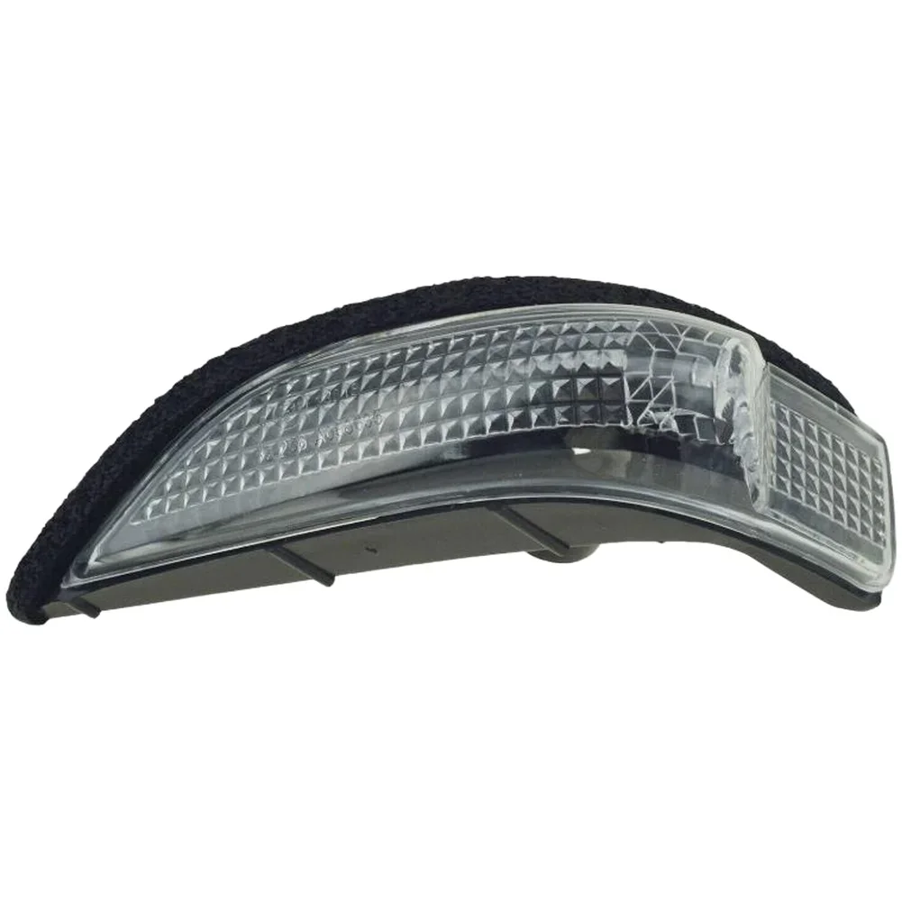

Replacement Housing Turn Signal Light Car Exterior Repair 12V Compatible Direct Replacement Easy Installation 12V