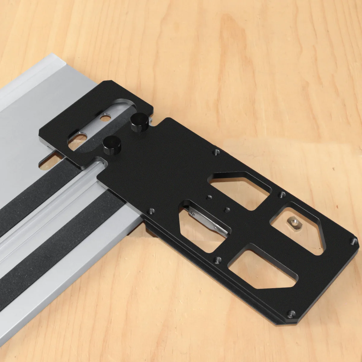 Track Saw Square Circular Saw Guide Rail Angle Stop with Edge Support, 90° Right Angle, Compatible with Festool and Makita