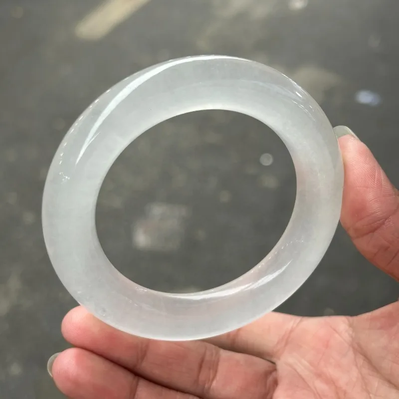New Natural High-ice White Bracelet, Classic Simple and Versatile Jewelry