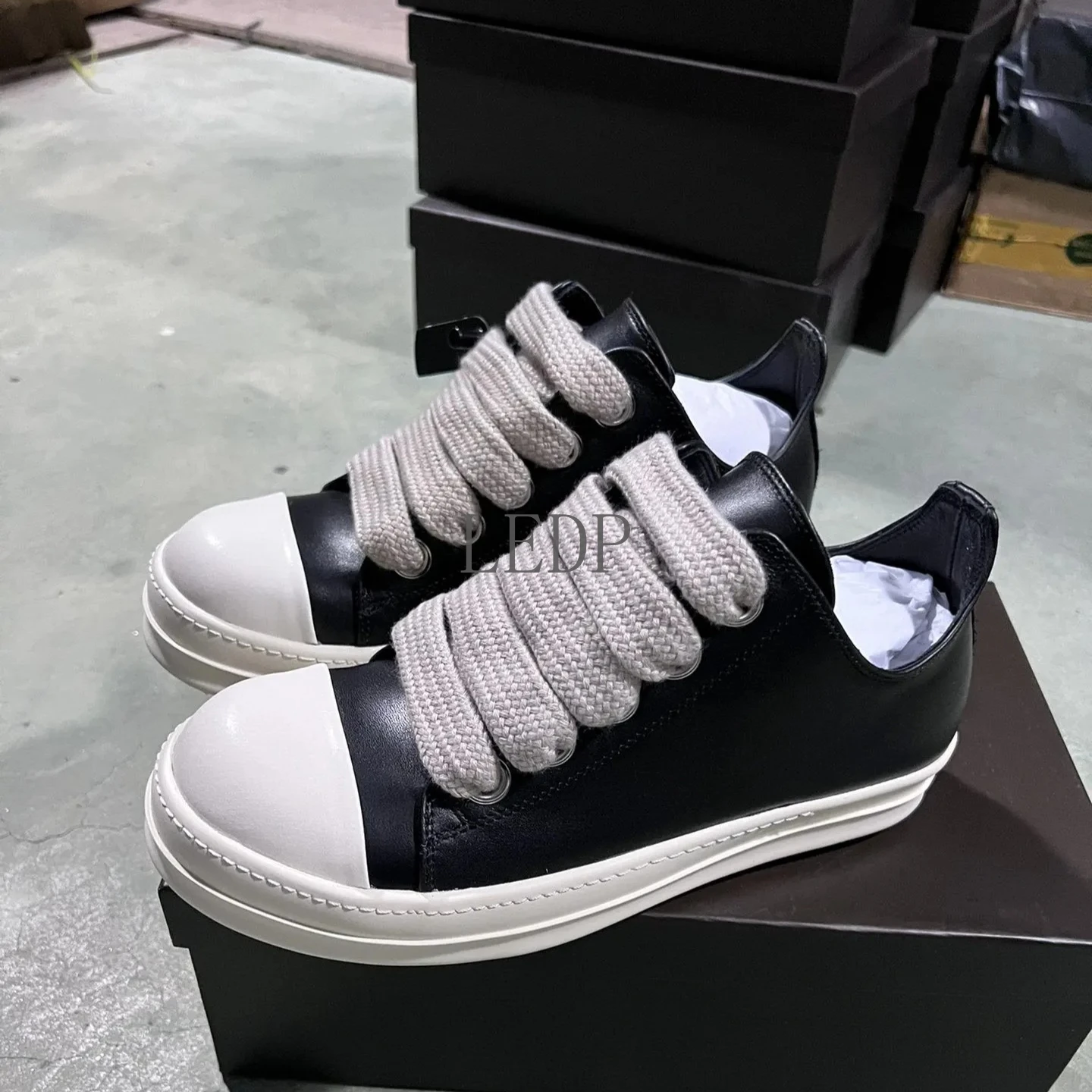 

Ro Classic Thick Shoelaces Design Quality Black Genuine Leather Casual Shoes Men Low Top Sneaker Women Luxury Designer Flat Shoe