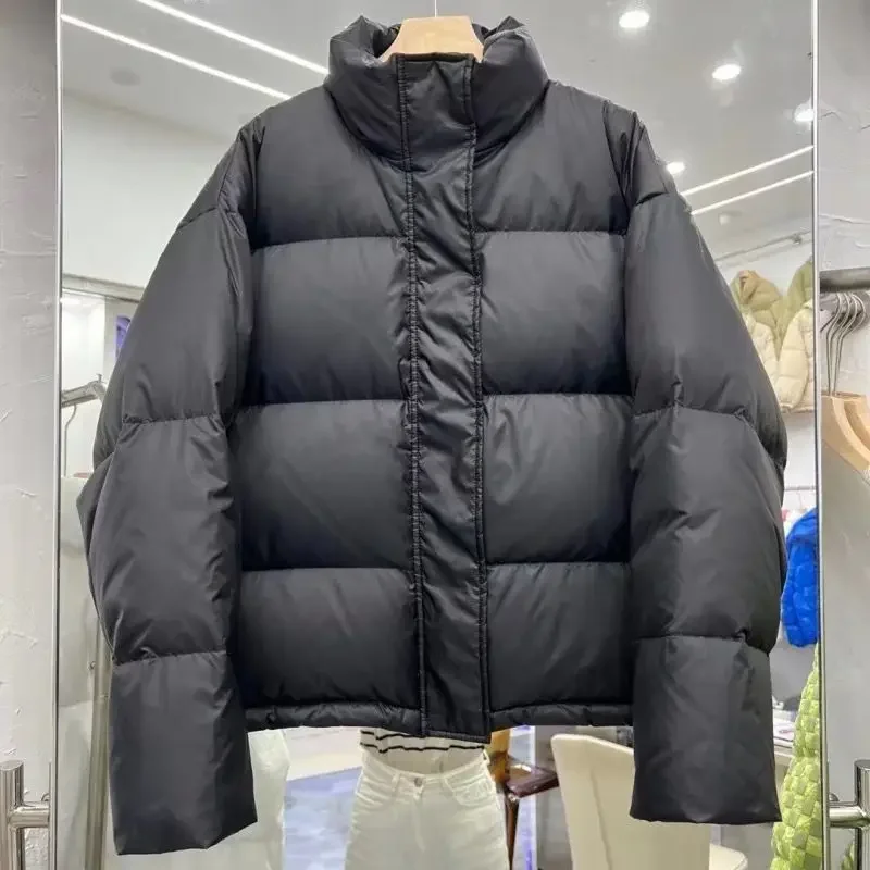 Damska krótka kurtka puchowa 2025 nowy styl, styl chlebakowy, pogrubiona, zimowa, modna, luźny krój.