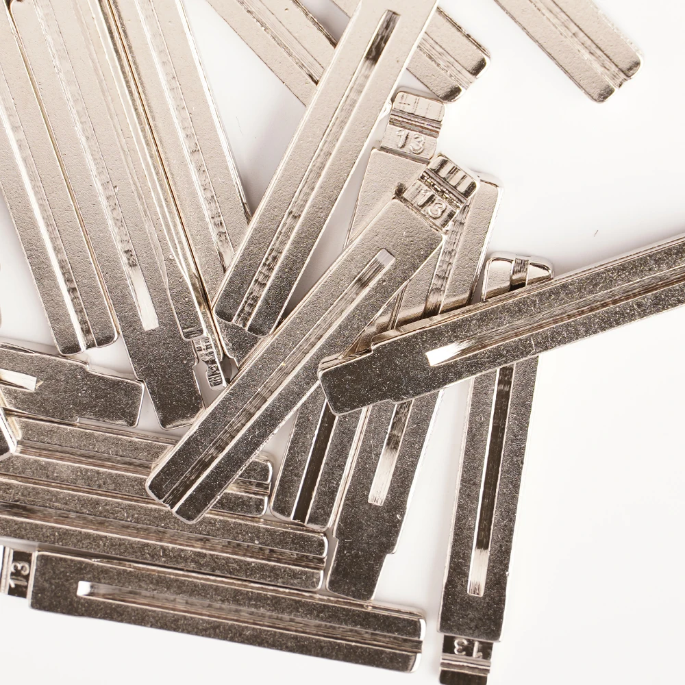 

20 шт. лезвия для откидных ключей Lexus TOY40/LXP90/TOYO-18, сменные заготовки для ключей из нержавеющей стали для удаленного корпуса