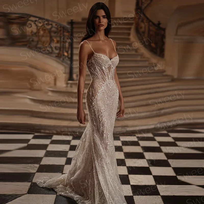 高級マーメイドウェディングドレス刺繍レースビーズエンパイアボールガウン恋人 V ネックノースリーブカスタマイズ Vestido デノビ