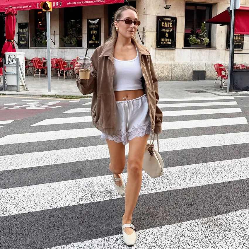 Linad Street شيك الأبيض الدانتيل السراويل للمرأة 2025 مثير الرباط سراويل صغيرة الإناث عادية الصلبة الدانتيل يصل السراويل الخريف القوس