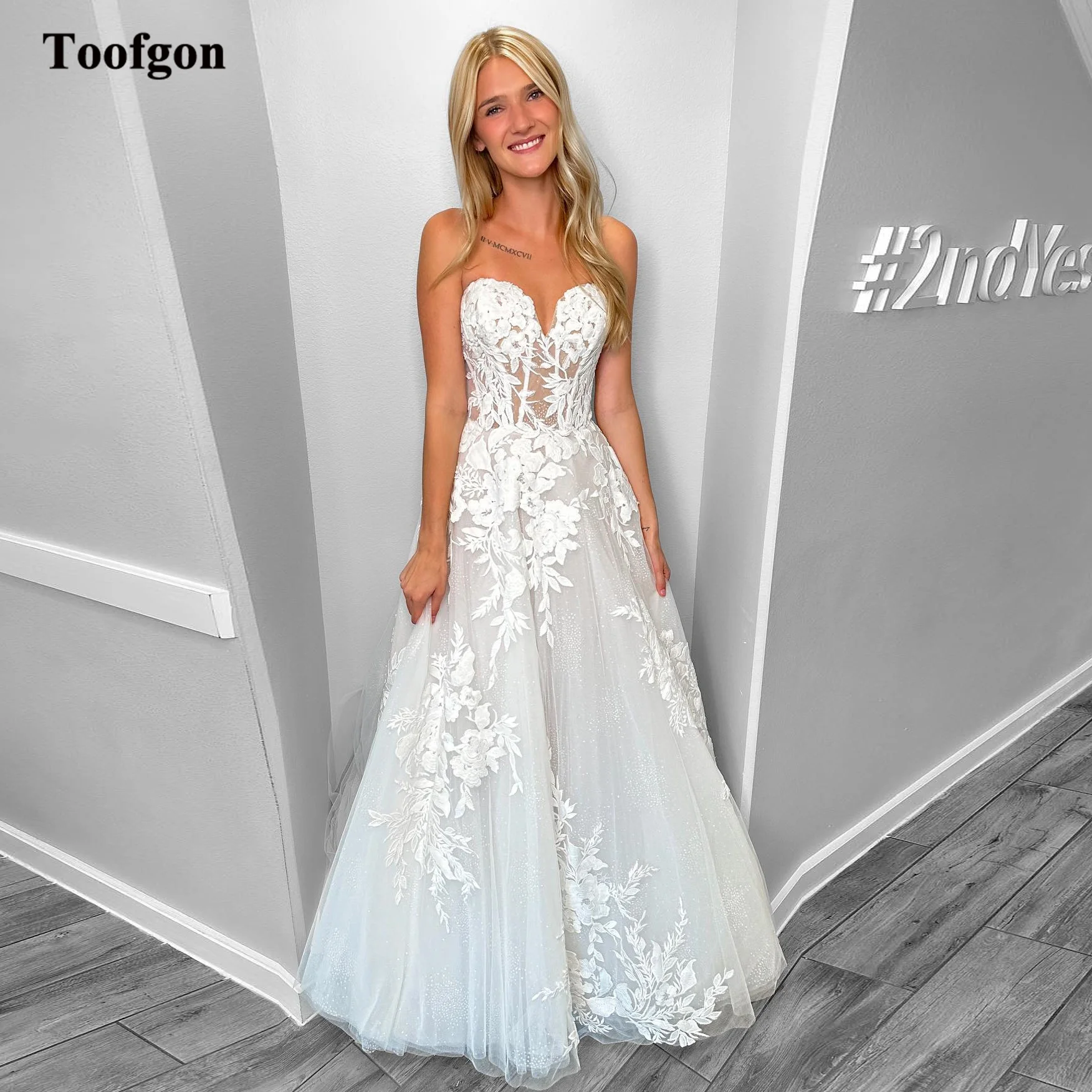 

Toofgon Shiny Tulle A Line Bride Dresses Appliques Lace Wedding Gowns Sweetheart Beach Court Train Long Boho Bridal Party Dress