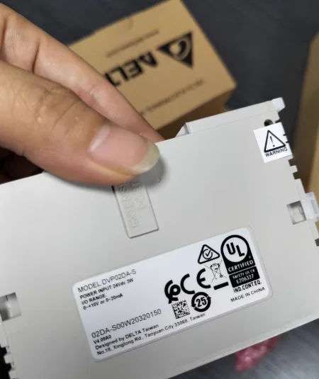 

DVP04TC-S оригинальный DVP14SS211T, DVP06XA-S, DVP06PT-S, DVP14SS211R, DVP28SV11T2