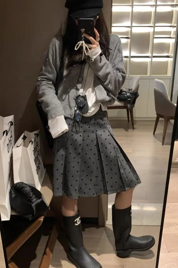 

2025 Spring Autumn Miu Style Reversible Polka Dot Pleated Skirt for Women Fashionable Grey A Line Midi Skirt Chic Two Way Design
