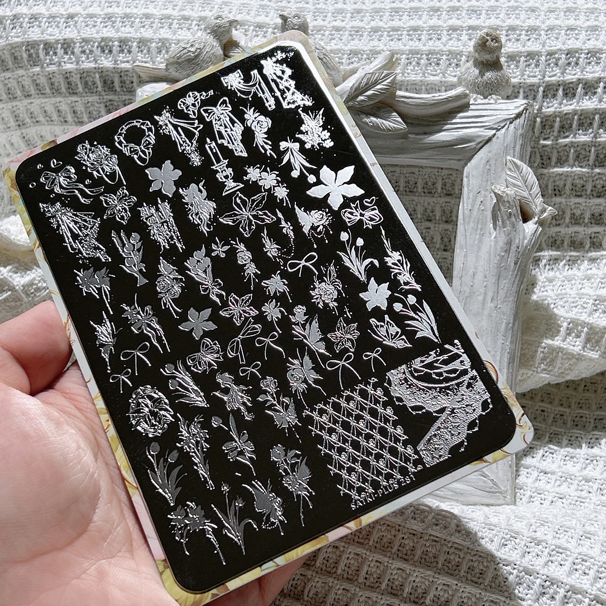 

Nail Art Stamping Plate, Stamping Steel Plate, Beginner-Friendly, No Hand Painting Needed, Nail Decoration Template, Flowers, Leaves, Bow, Cinderella Nail Stamping Pattern, Transparent Transfer Silicone Stamp, Steel Plate, Quick Nail Art for Lazy People, 