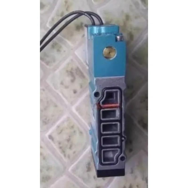 Соленоид Hoovula 413A-00A-DM-DJND-1BA