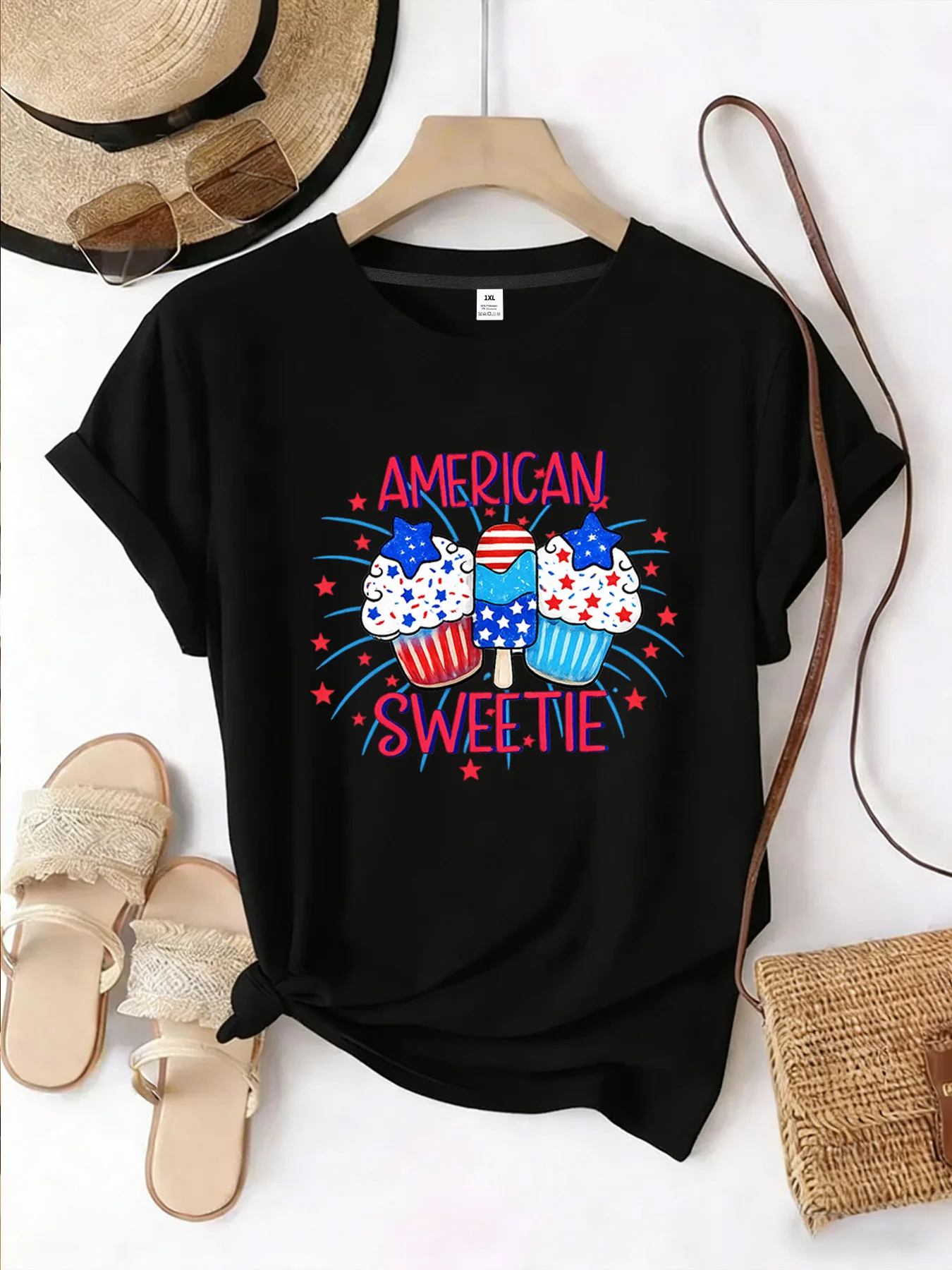 

【YJ00048】Three kinds of ice cream Plus size women's round neck short sleeve T-shirt with elastic half sleeves and trendy prints