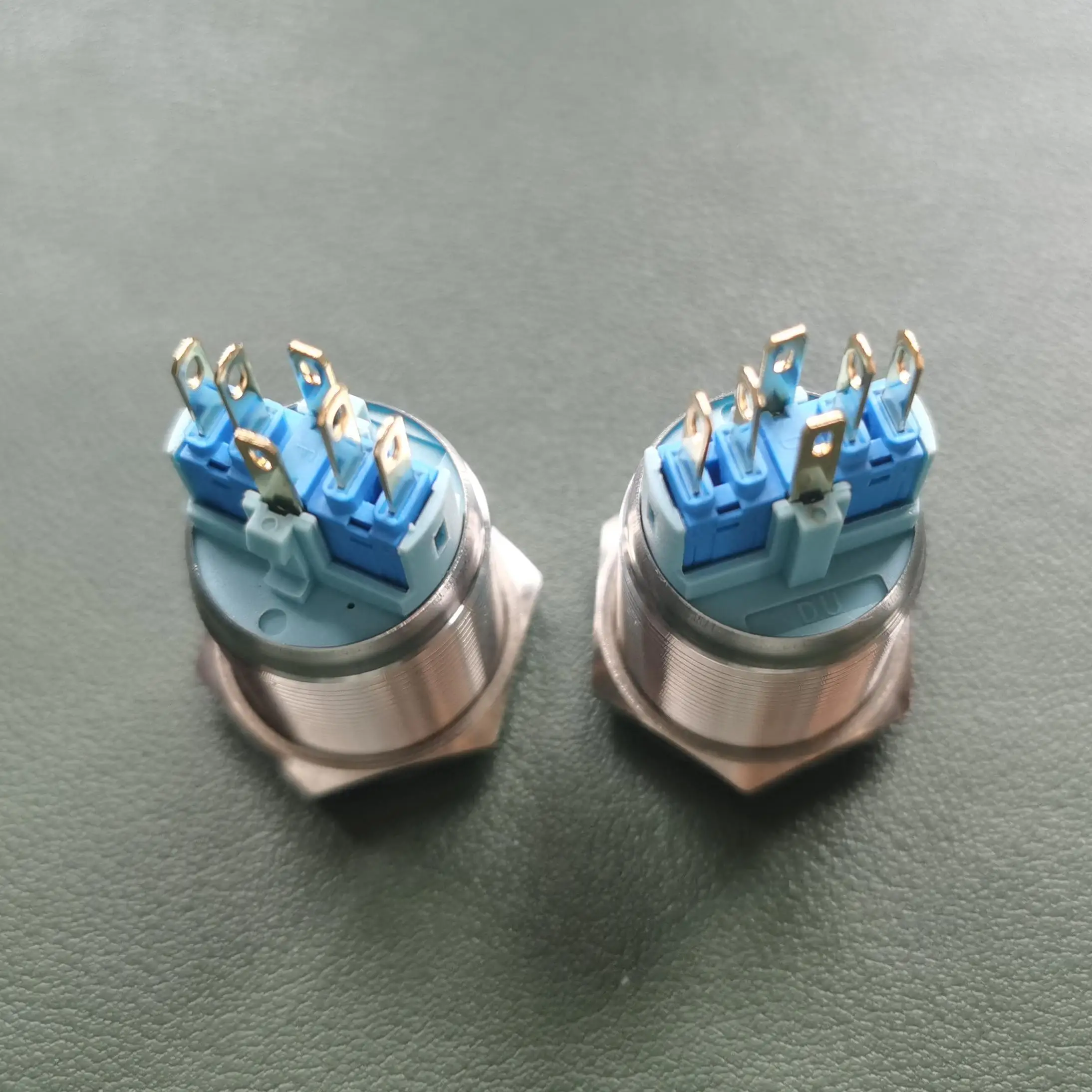 22mm Stainless steel Metal Push Buttons Switch 12v PC on off Power Start Stop for Car Light Momentary without Fixation Mechani