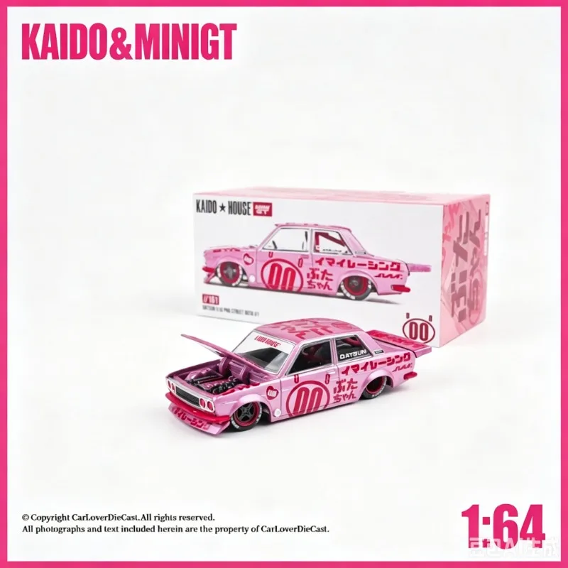 

KAIDO HOUSE +MINIGT1:64 Pink High-Grade Cast Alloy Car Model, Boys' Gift, Suitable for Collection