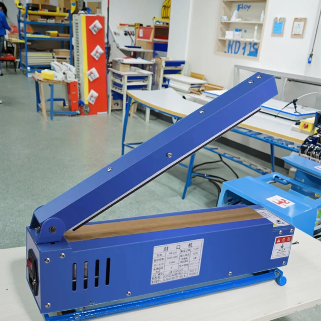 

On-the-Go Multi-Purpose Bag Sealer Hand-Press Heat Sealing Tool For Beverage Foil Freshness Preservation (Home/Kitchen/Office)