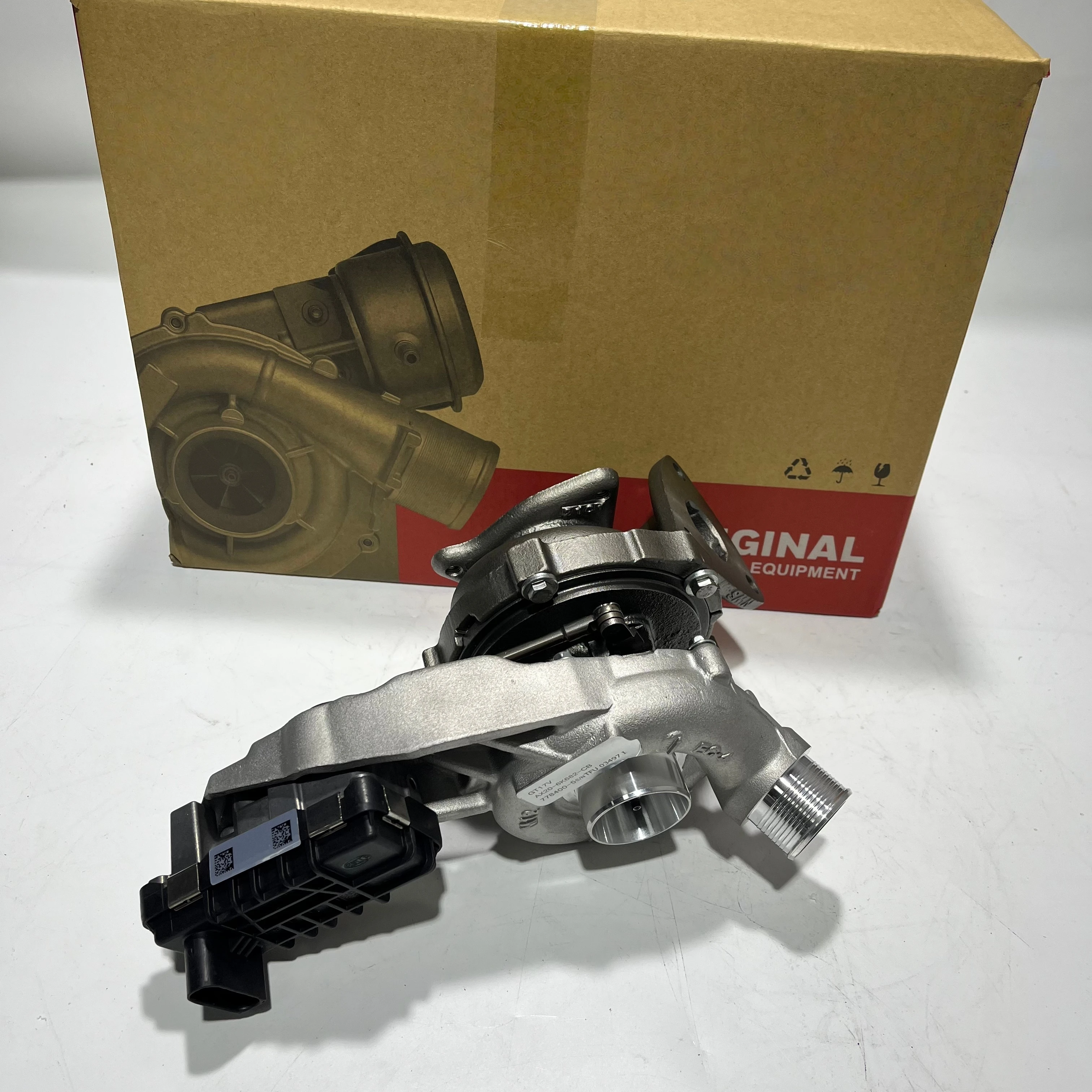 1X New Genuine LR056369 LR063777 Turbochargers Left & Right For Land Rover Range Rover Sport Discovery 4 Jaguar XF