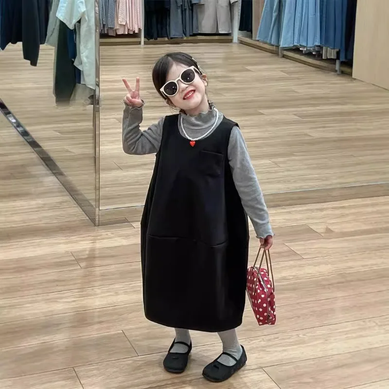 

Комплект для девочек, осень 2021, весна, корейский стиль, модный модный серый топ с длинными рукавами, черное однотонное платье, комплект из двух предметов