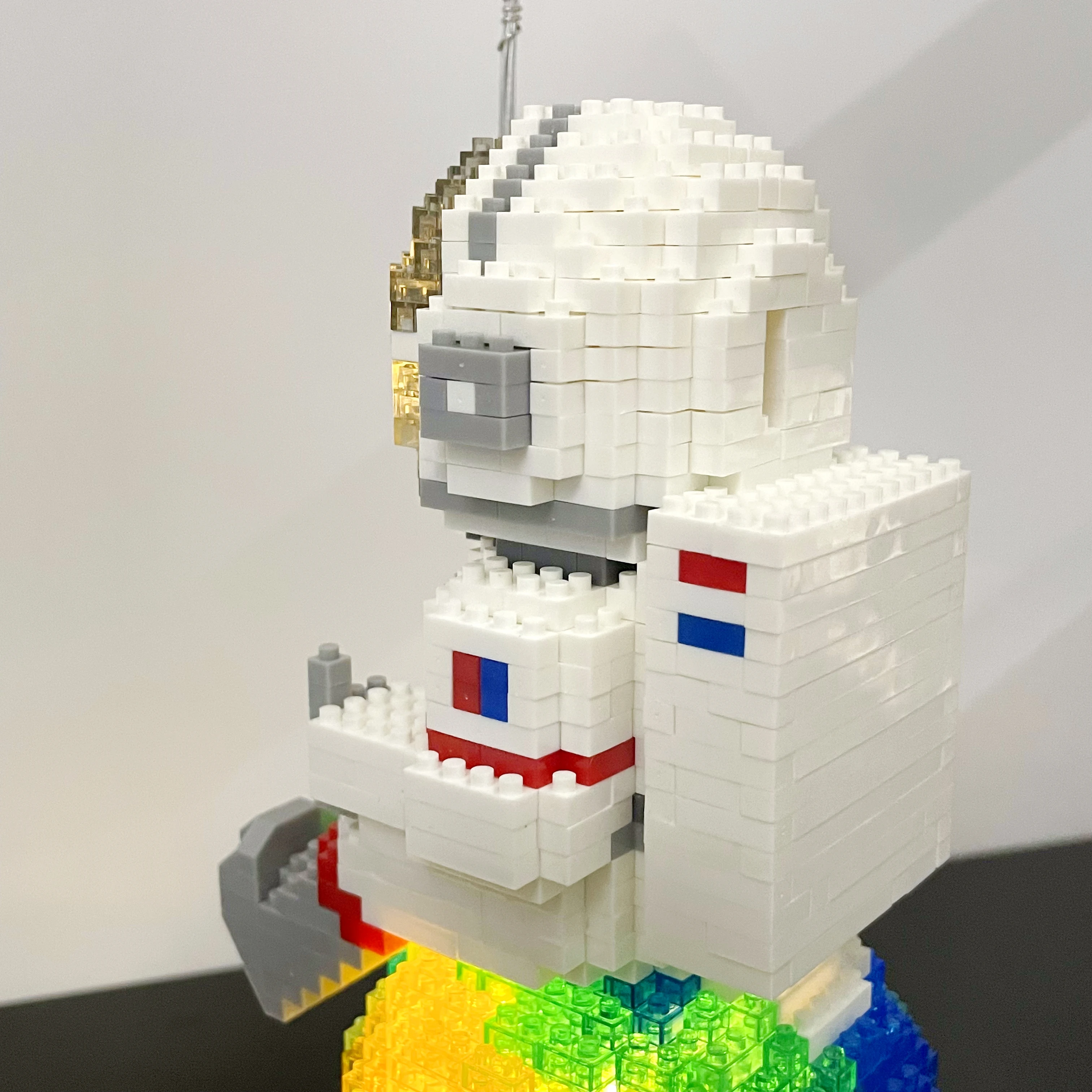 Earth Astronaut Spaceman Balloon Micro Mini Building Blocks Toy:Constructive Learning,Ideal Boys\' Gift, Promote Imaginative Play