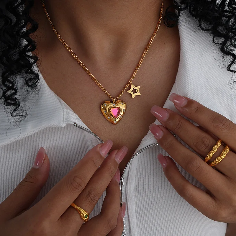 Herz-Anhänger-Kettenhalskette mit Stern-Charm für Damen, 18 Karat vergoldeter Edelstahl, Damen-Halsketten