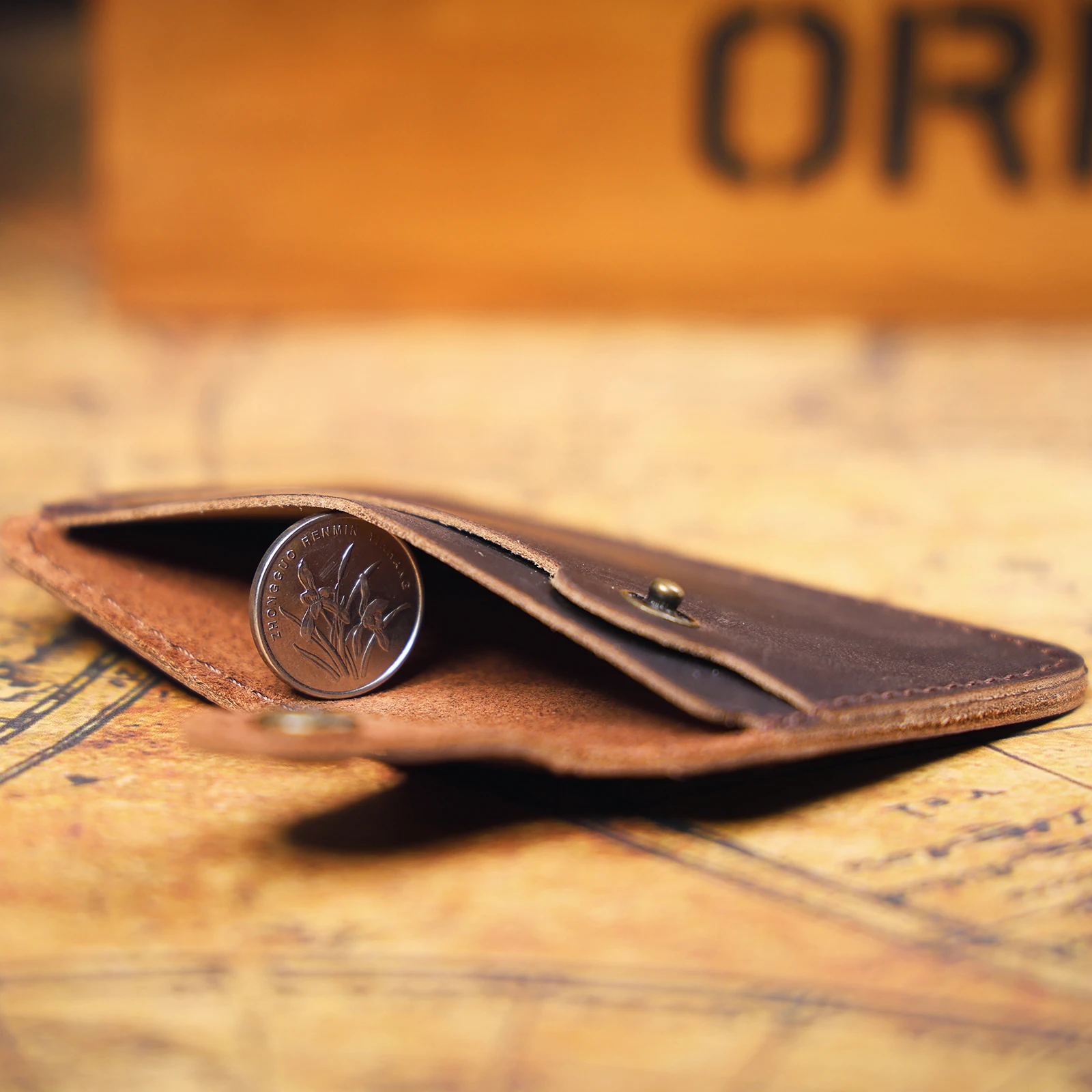 S.WORKER Vintage-Kartenetui aus Vollnarbenleder, Mini-Geldbörse, Retro-Taschenbrieftasche, kleine Tasche für den Alltag – Detail 8