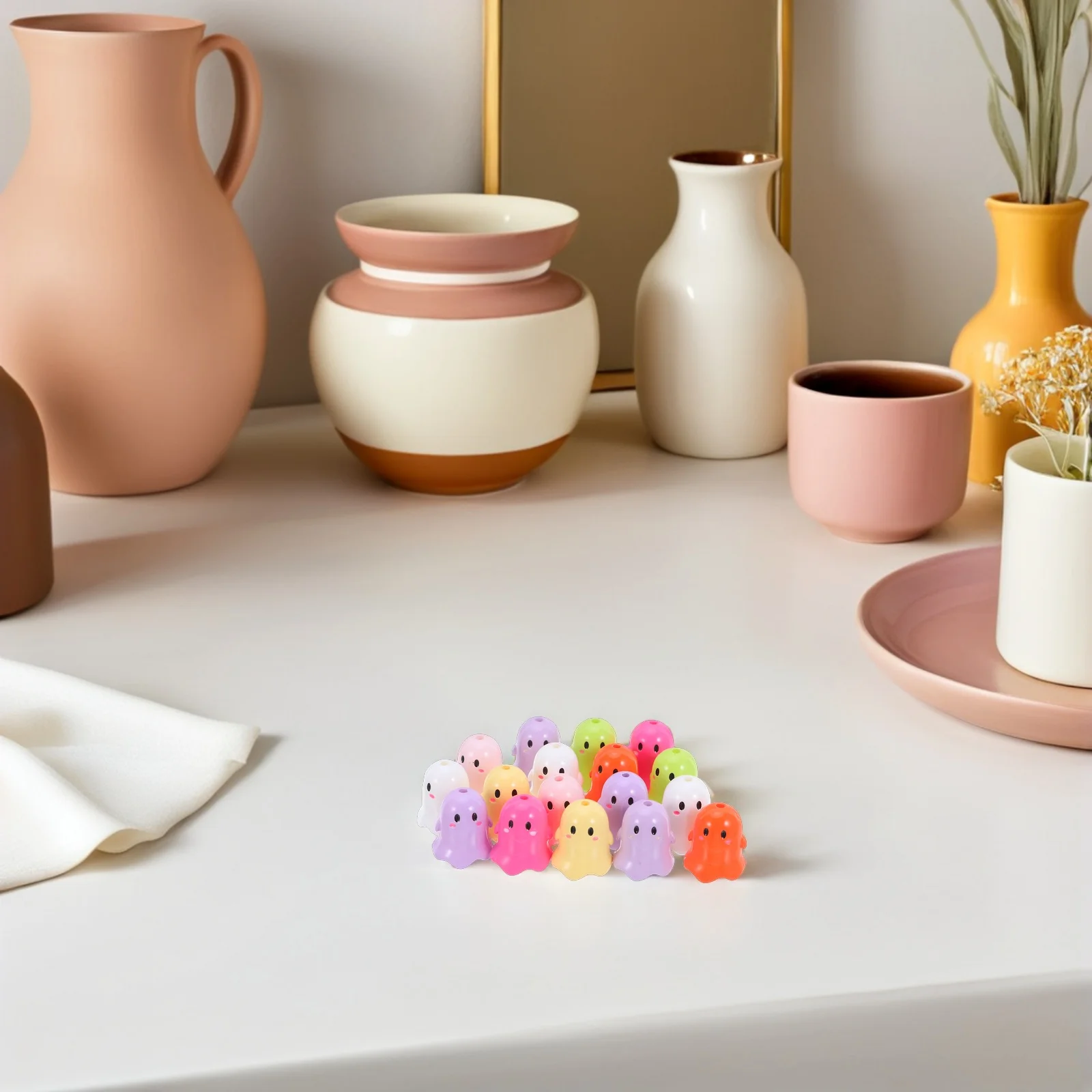 

13Pcs Halloween Cartoon Ghost Beads Small White Acrylic Ghost Spacer Beads for DIY Jewelry Necklace Earrings Keychains Crafts