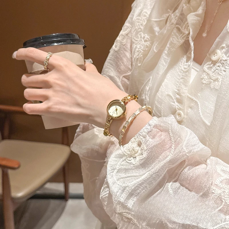 Classic Trend Ladies Watch Light Luxury Fashion Retro Waterproof 2025 New Quartz Watch Birthday Gift