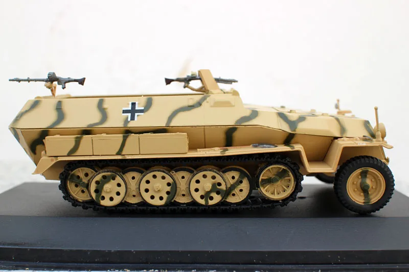 Литые-под-давлением-1-43-масштаб-sdkfz251-специальные-бронированные-транспортные-средства-ii-военный-боевой-Полугусеничный-Танк-боевые-транспортные-средства-из-сплава-Модель-автомобиля-подарок
