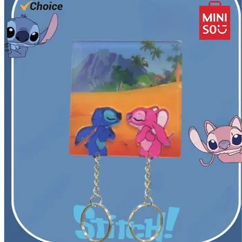 MINISO Stitch คู่ Key ผู้ถือผนังป้องกันการสูญเสียจี้ Lover Key CHAIN Home Decor ตู้เย็นสติกเกอร์ตกแต่ง