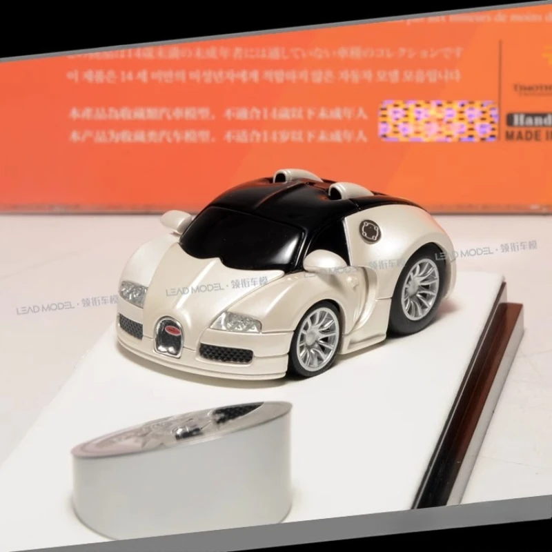 1:64, carro de ovo Bugatti versão Q Bugatti branco e preto, modelo colecionável de carro de simulação em miniatura estática de resina, presente para menino.