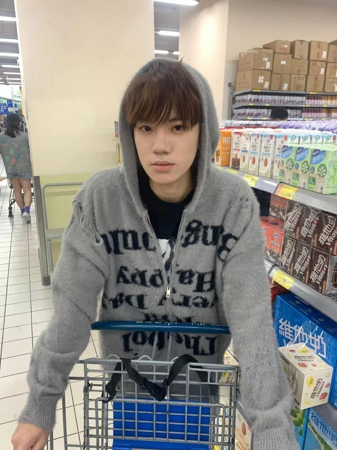 

Ретро японский вязаный свитер, пальто для мужчин и женщин, повседневный дизайн с дырками, молния с капюшоном, спортивный модный бренд для отдыха