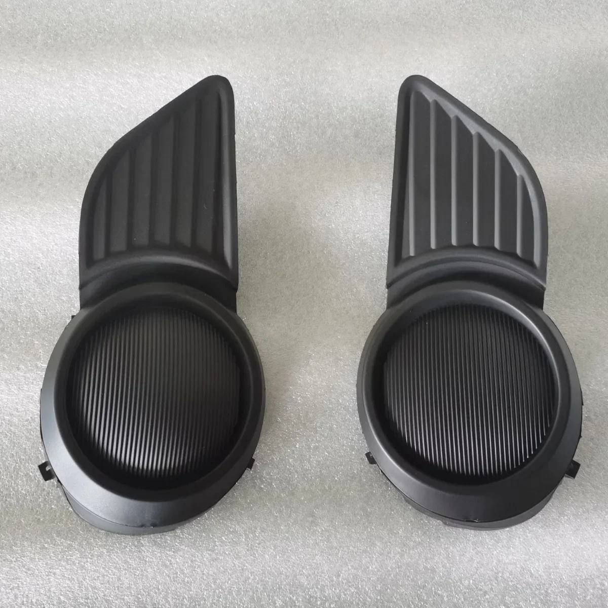 

1 Pair 2X Foglight Frame Fog Lights Frame for Toyota Sienna LE 2011 2012 2013 2014