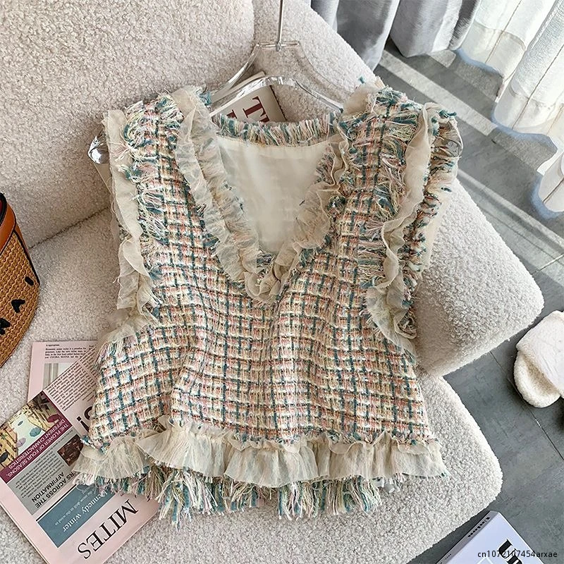 Vintage Tweed Vest Slim Crop Tops Autumn Fashion Feminino V Neck Knitted Plaid Vest Sweater French Waistcoat Ruffled Blouse